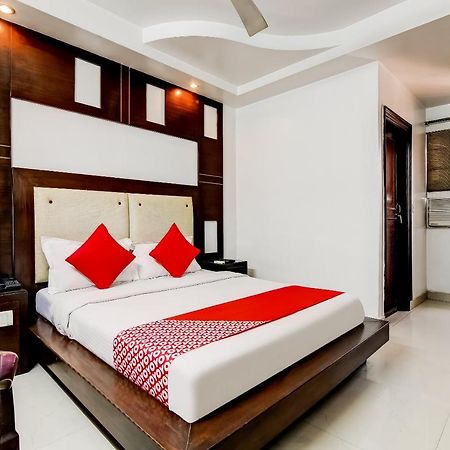 Oyo 7781 Hotel Sai International New Delhi Exterior foto
